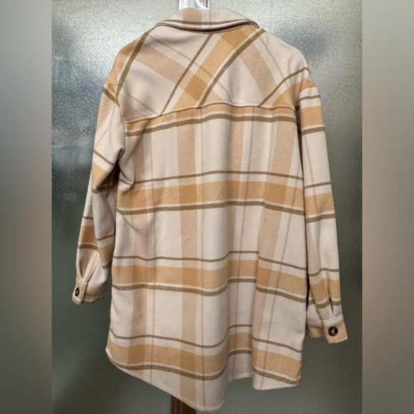 Love Tree Cream Tan Yellow Long Flannel Shacket Small - Picture 2 of 4